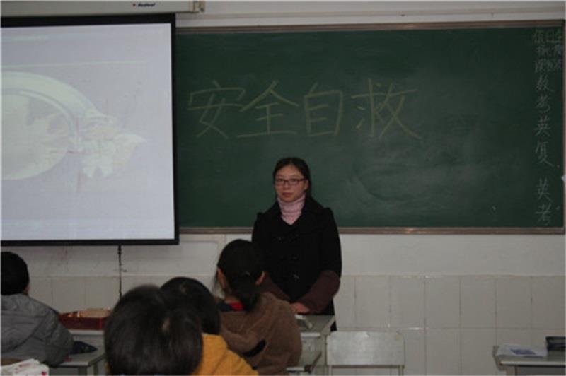 http://s.yun12.cn/ncsyzx/images/r1jndbxejcq20200520110442.jpg